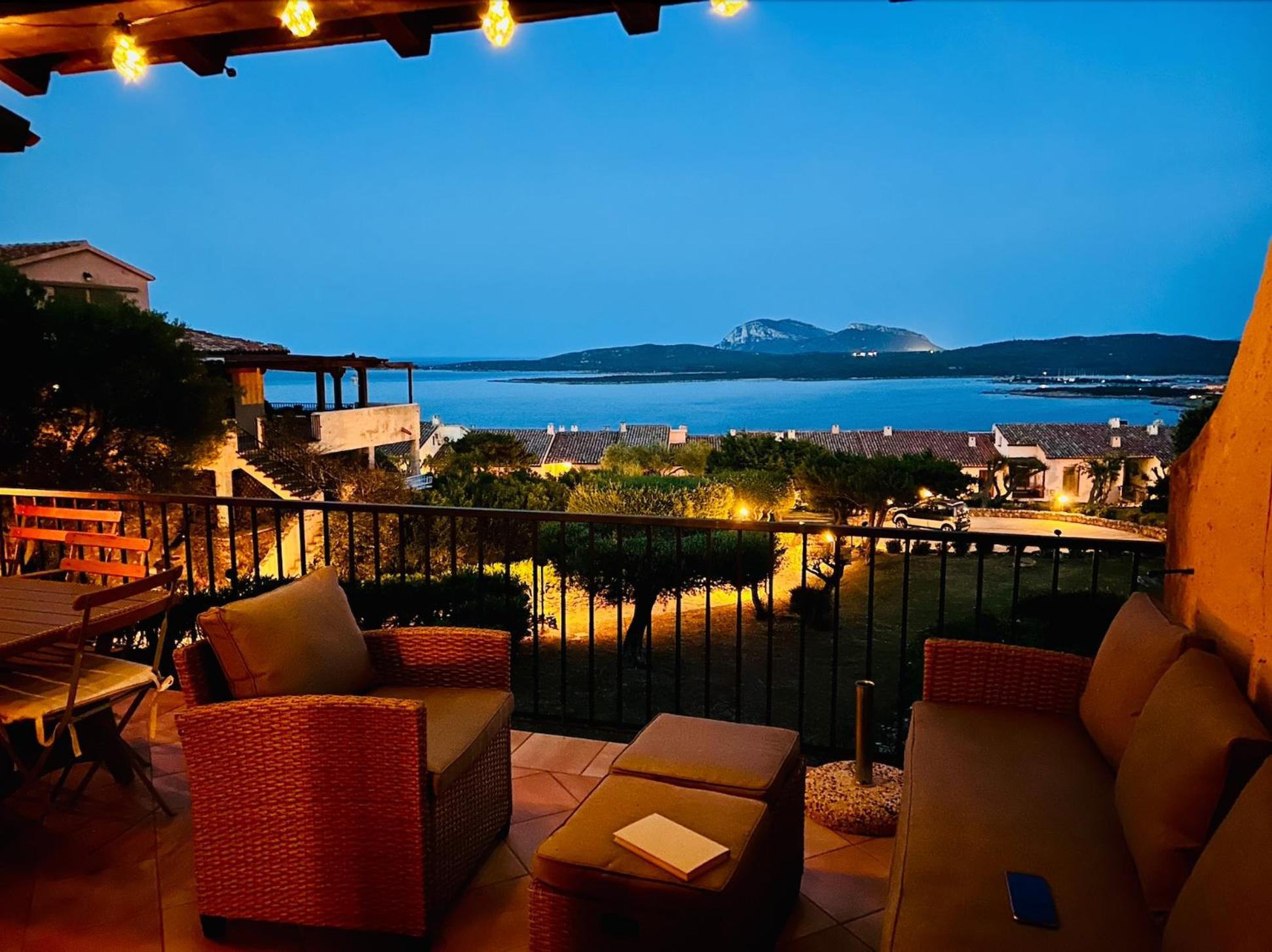 Aparthotel Ladunia - Terrace, Swimming Pool, Sea View